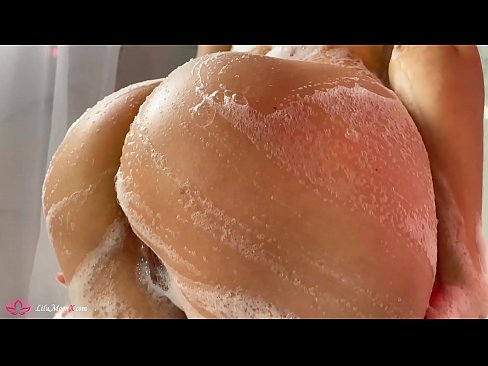❤️ Brunette si masturba a figa cù un vibratore per un orgasmu intensu in a doccia ❤️❌ Porno à noi % co.porn-milf-300.ru% ❌